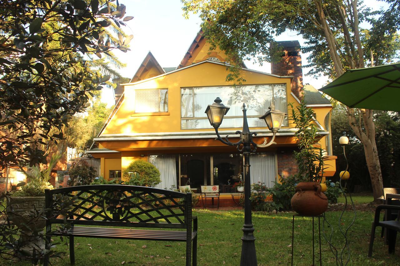 Casa Iris Hotel Chía Екстериор снимка
